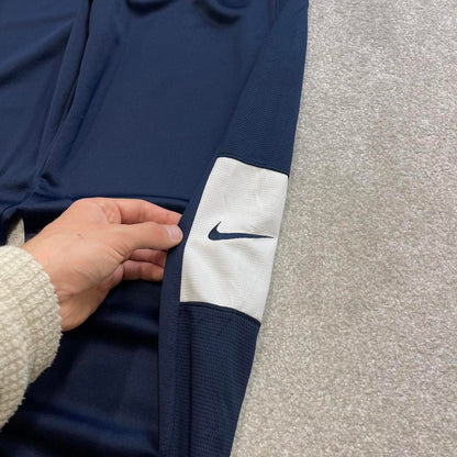 Navy loose Nike trackies M y2k vintage style joggers Swoosh logo track pants