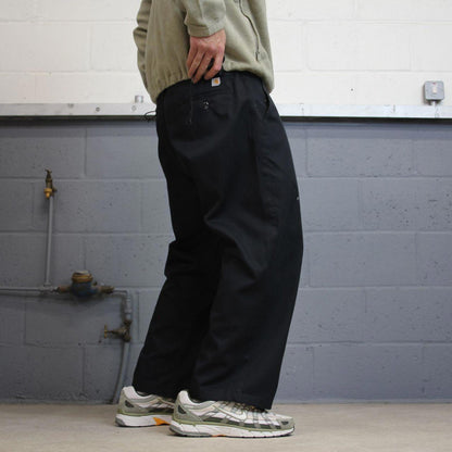 90s black Carhartt skater pants wide leg chino twill style workwear trousers W40L26
