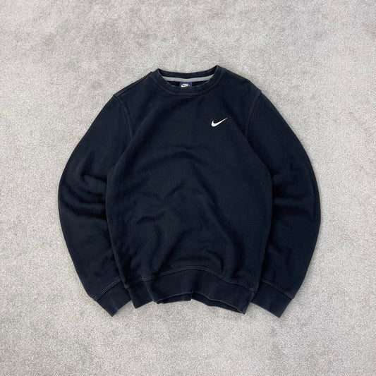 Black Nike sweatshirt Small mens pullover y2k 90s style jumper embroidered Swoosh logo