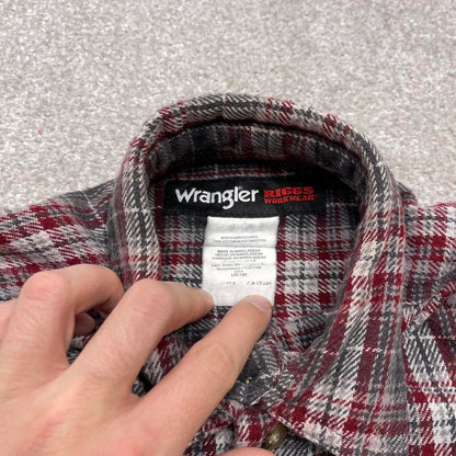 Wrangler Checkered plaid flannel shirt M red men's long sleeve thick over shirt autumnal y2k style