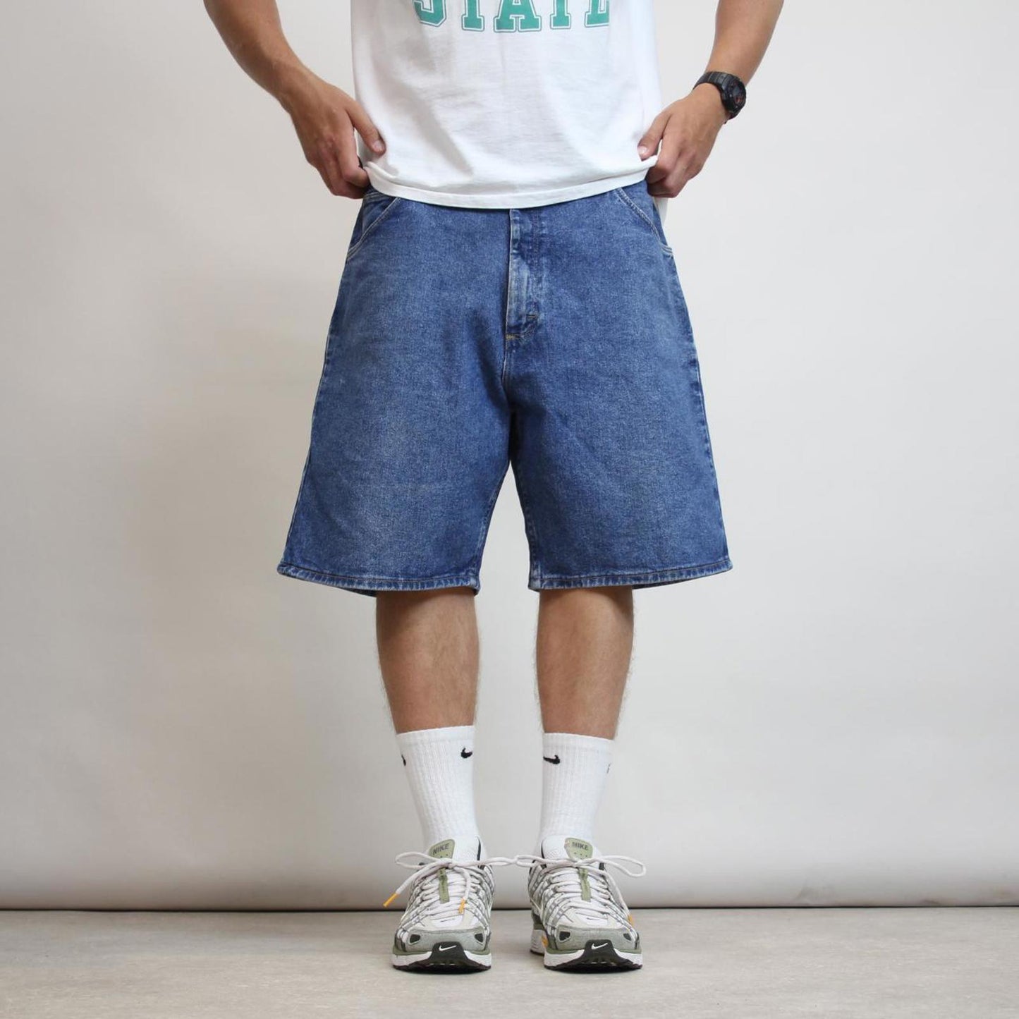 Mens baggy Wrangler denim shorts W38