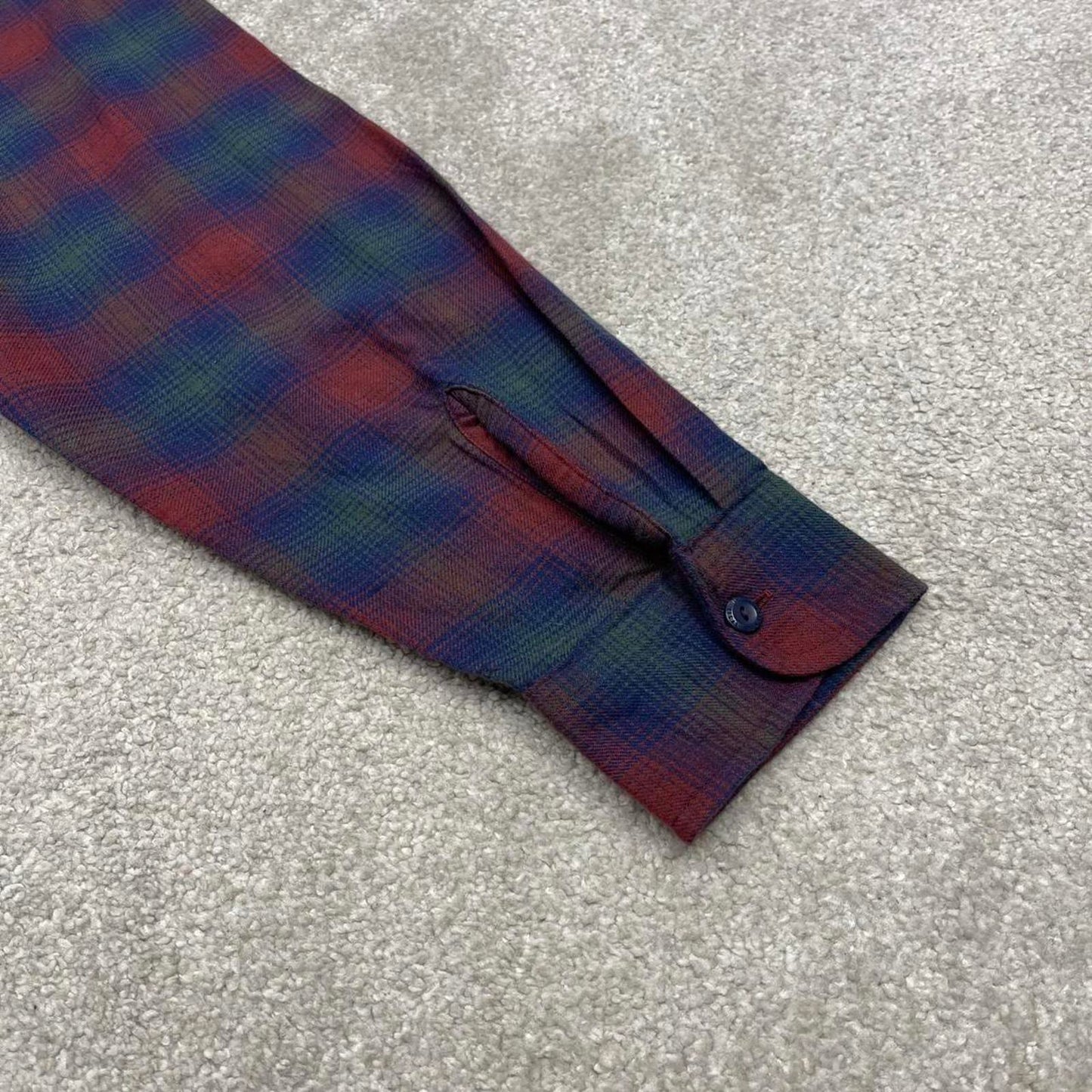 Y2K Levi’s checkered plaid flannel shirt red Long sleeve check button down