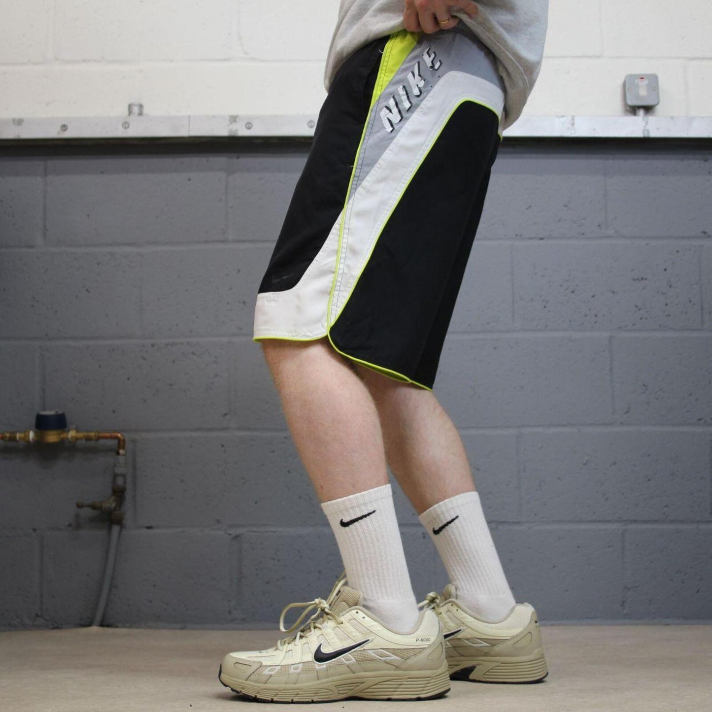 Loose Nike swim shorts y2k black Mesh lined comfy loose floaty summer gym