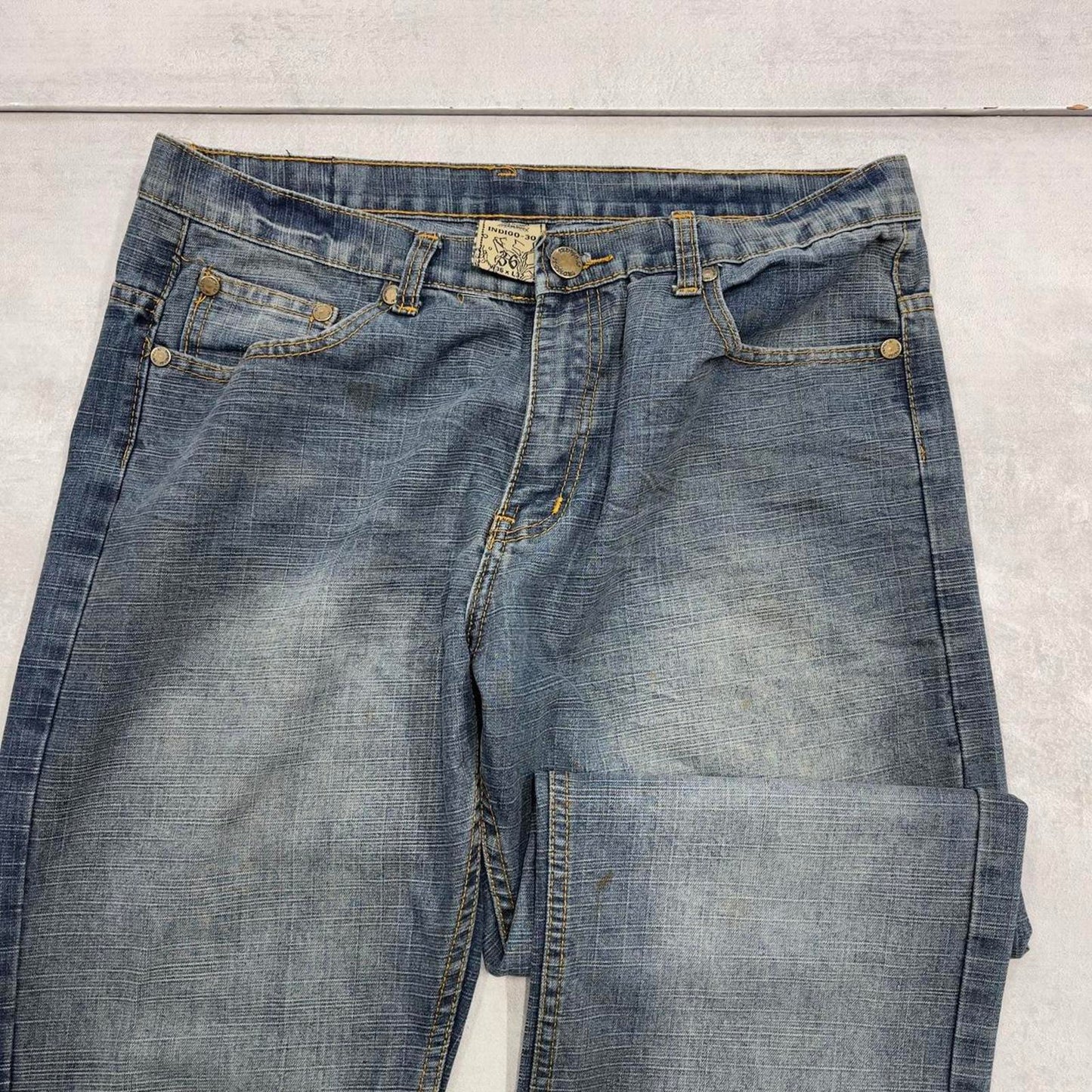 Blue Indigo 30 embroidered jeans W36 L31 loose denim skater style jeans