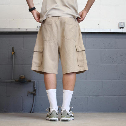 Baggy Tan IZOD cargo shorts W38