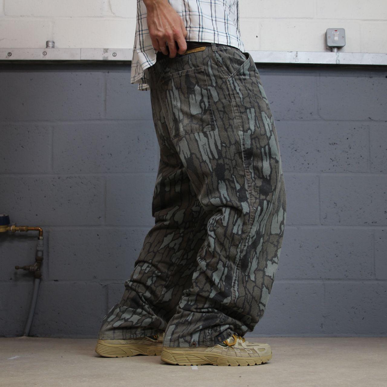 Vintage Duxbak baggy camo pants grey brown Wide leg Thinsulate insulated Trebark camouflage trousers