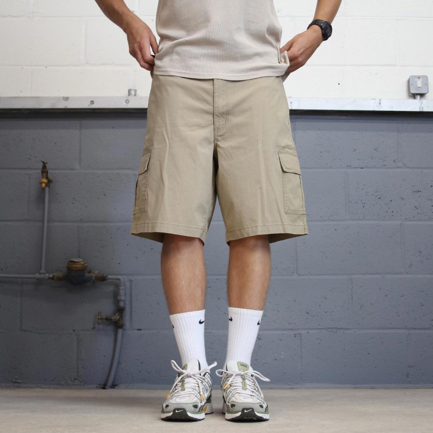 Mens Lee shorts W38