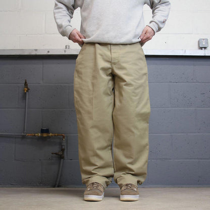 Vintage y2k baggy work pants beige Loose chino style skate trousers Red Kap workwear patch logo