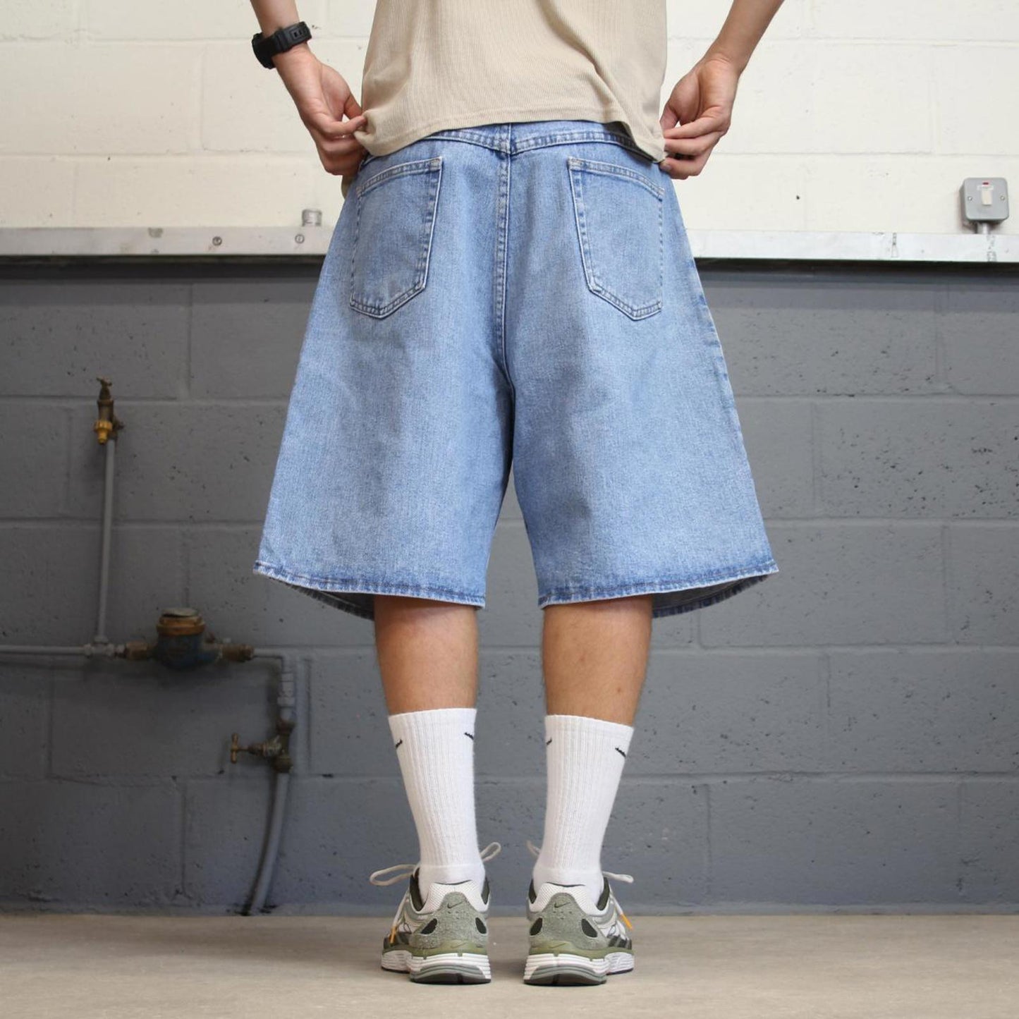Loose Wrangler jorts W40