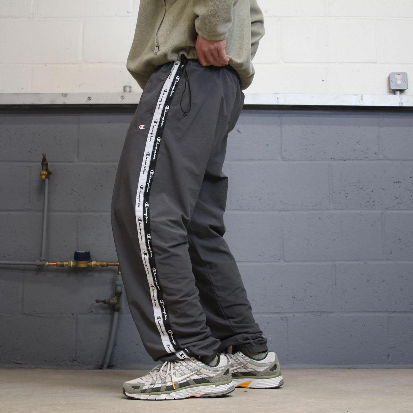 Y2k baggy Champion tracksuit bottoms 2XL loose grey trackies 00s style joggers stripe track pants
