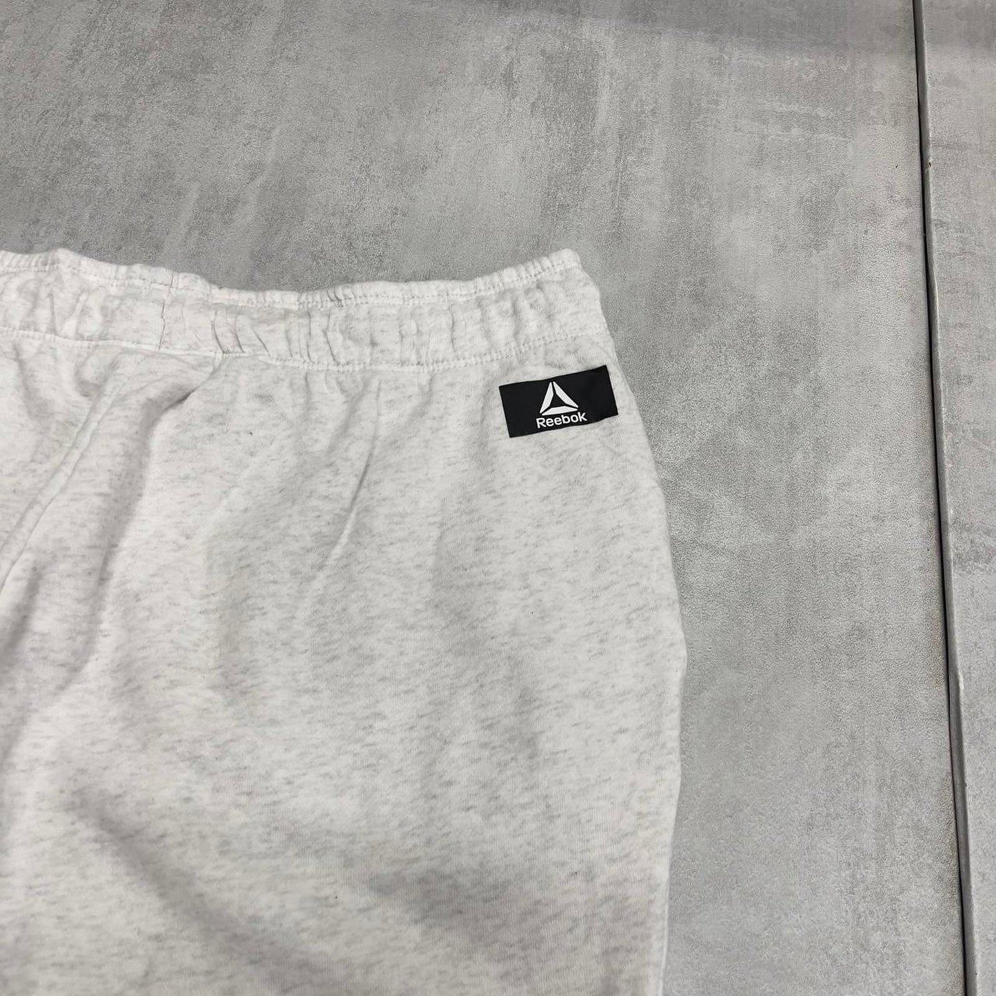 Y2k grey Reebok joggers L mens gym sweatpants drawstrings embroidered logo