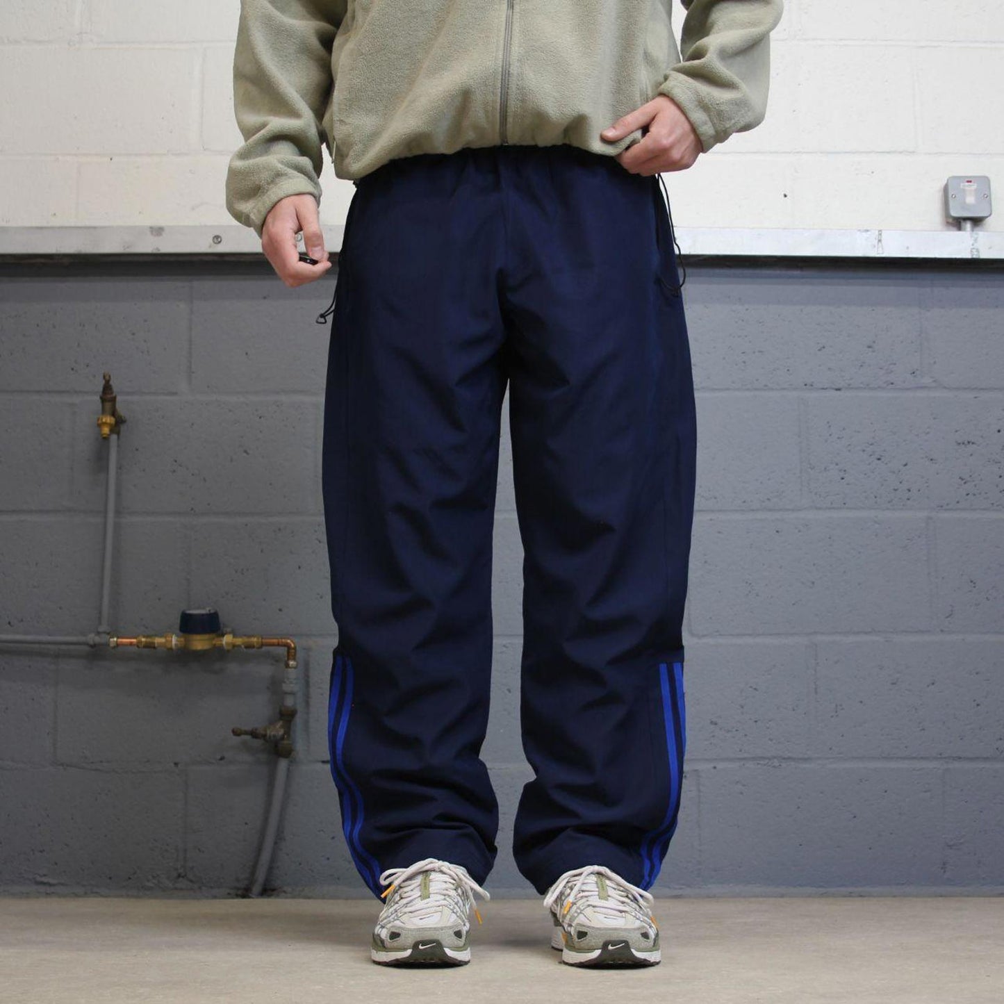 00s y2k Adidas tracksuit bottoms XL navy loose sporty style trackies side stripe track pants