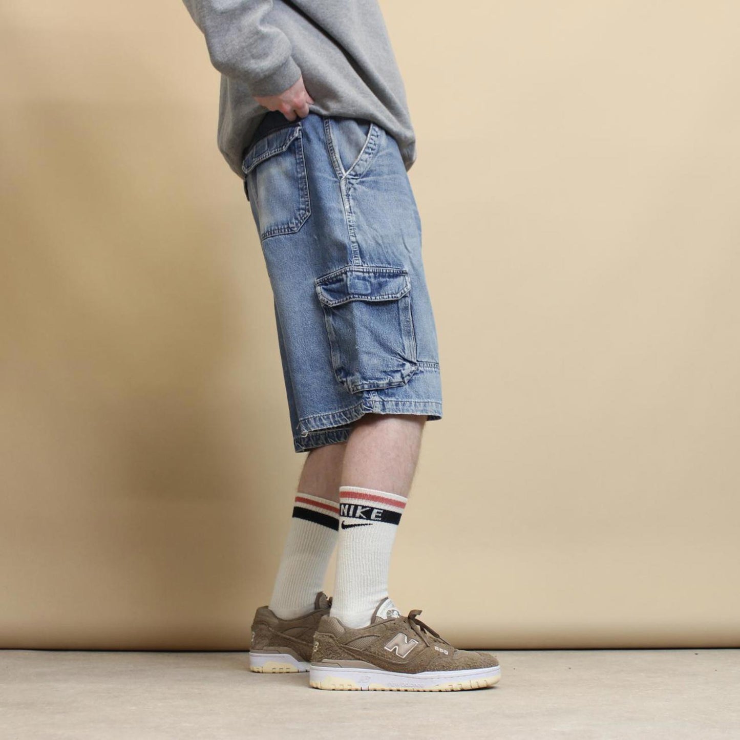 Blue Wrangler cargo jorts W36