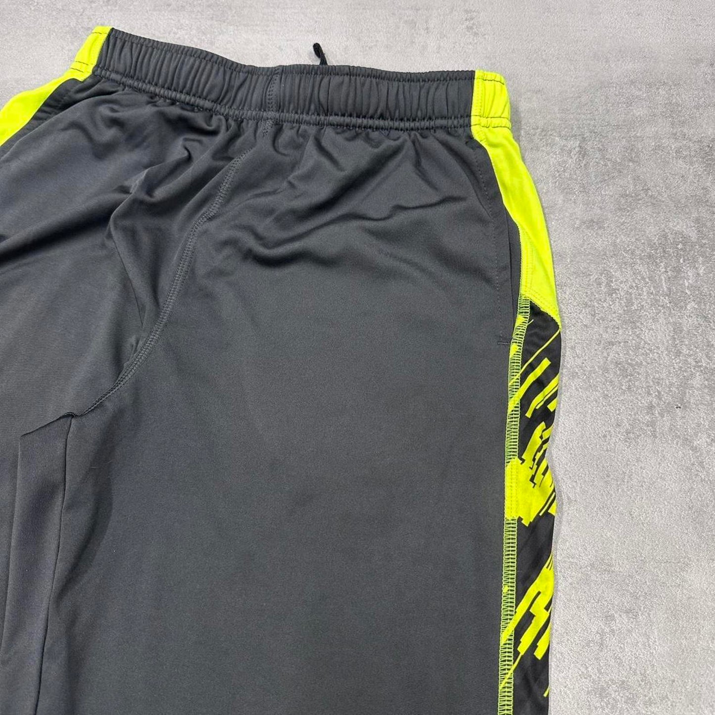 Nike Y2K Sports Shorts Kids L
