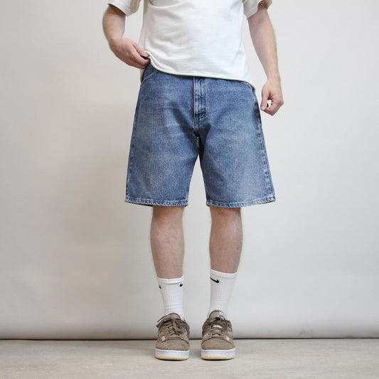 Loose Wrangler jorts W34