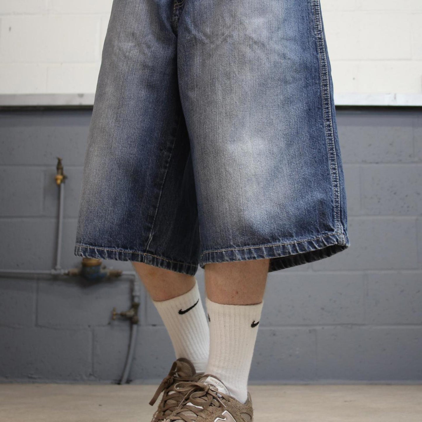 Baggy Southpole skate shorts W34 blue Loose long wide leg embroidered skate jorts