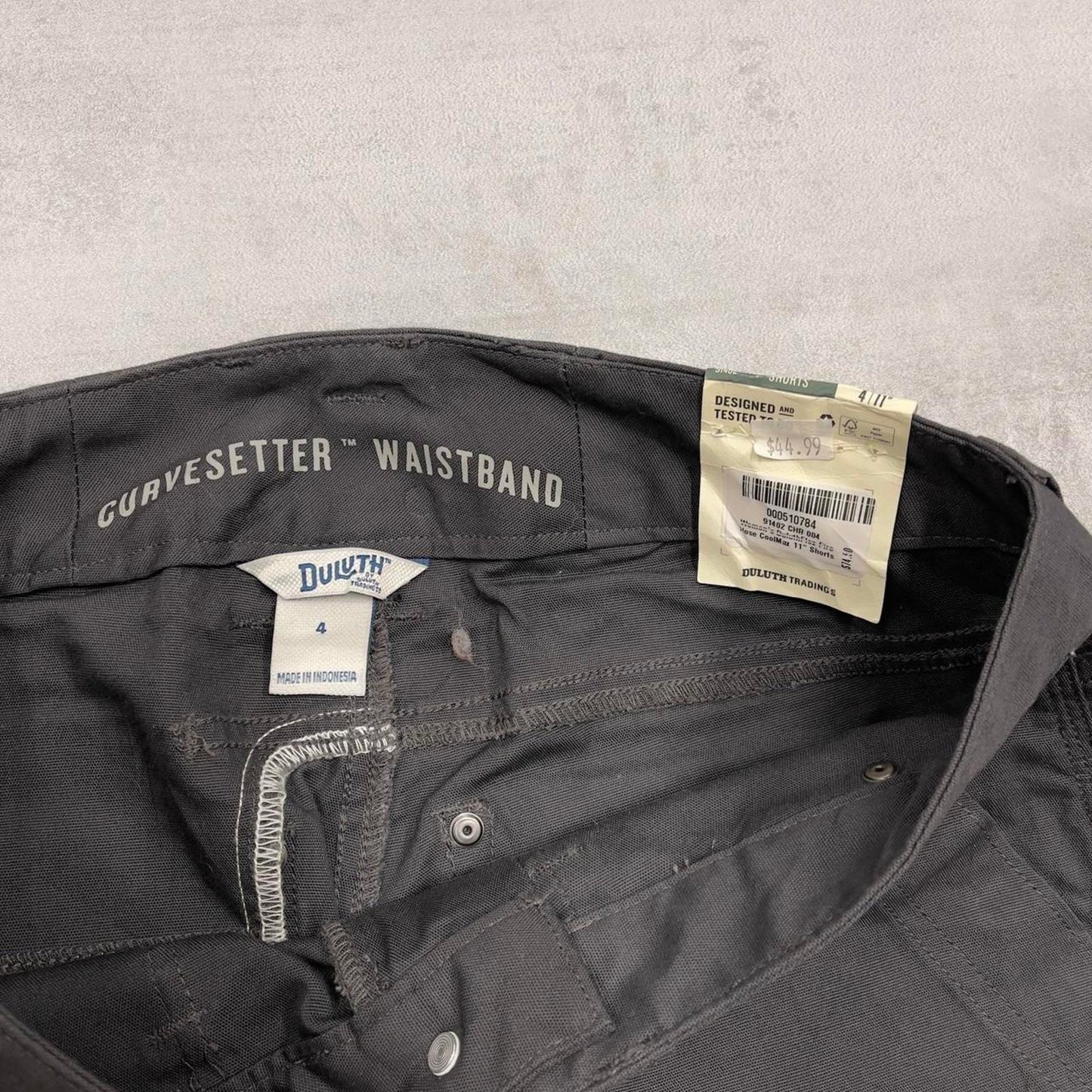 Duluth carpenter jorts size 4 W29