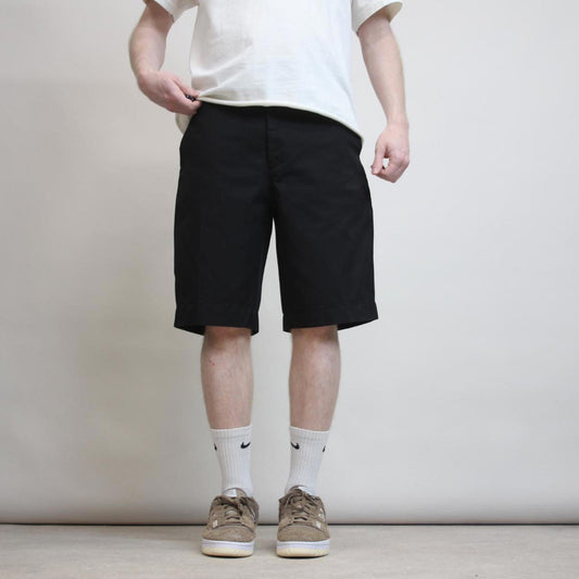Black loose skate shorts W34
