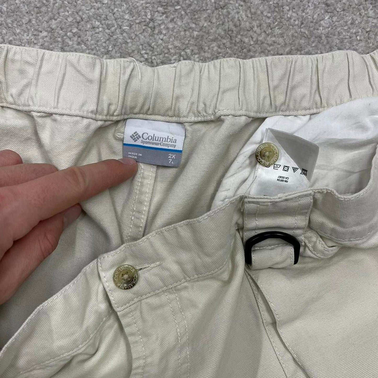 Y2k loose Columbia cargo shorts technical style cream Loose summer festival shorts