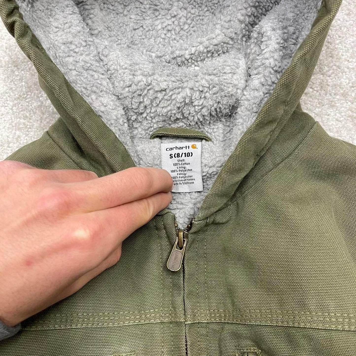 Green Carhartt hooded active jacket S 8/10 canvas 90s style skater bomber