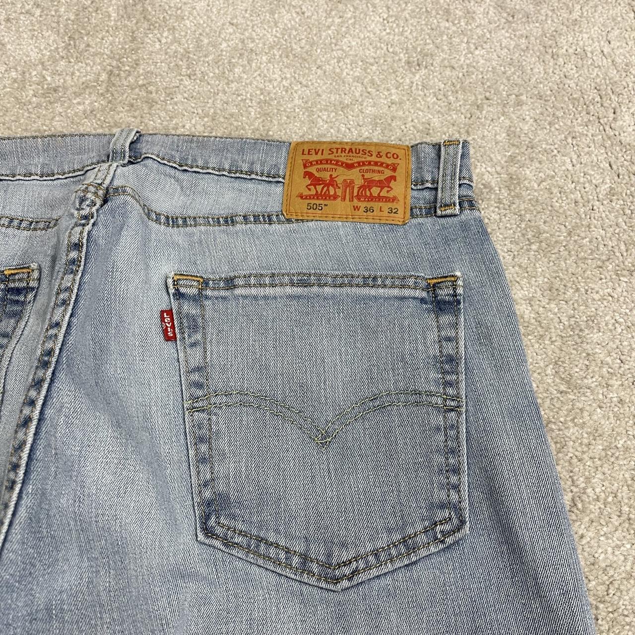 Y2K Levi’s 505 jeans W36L32 washed blue Straight fit 5 pocket belt loops red tab logo