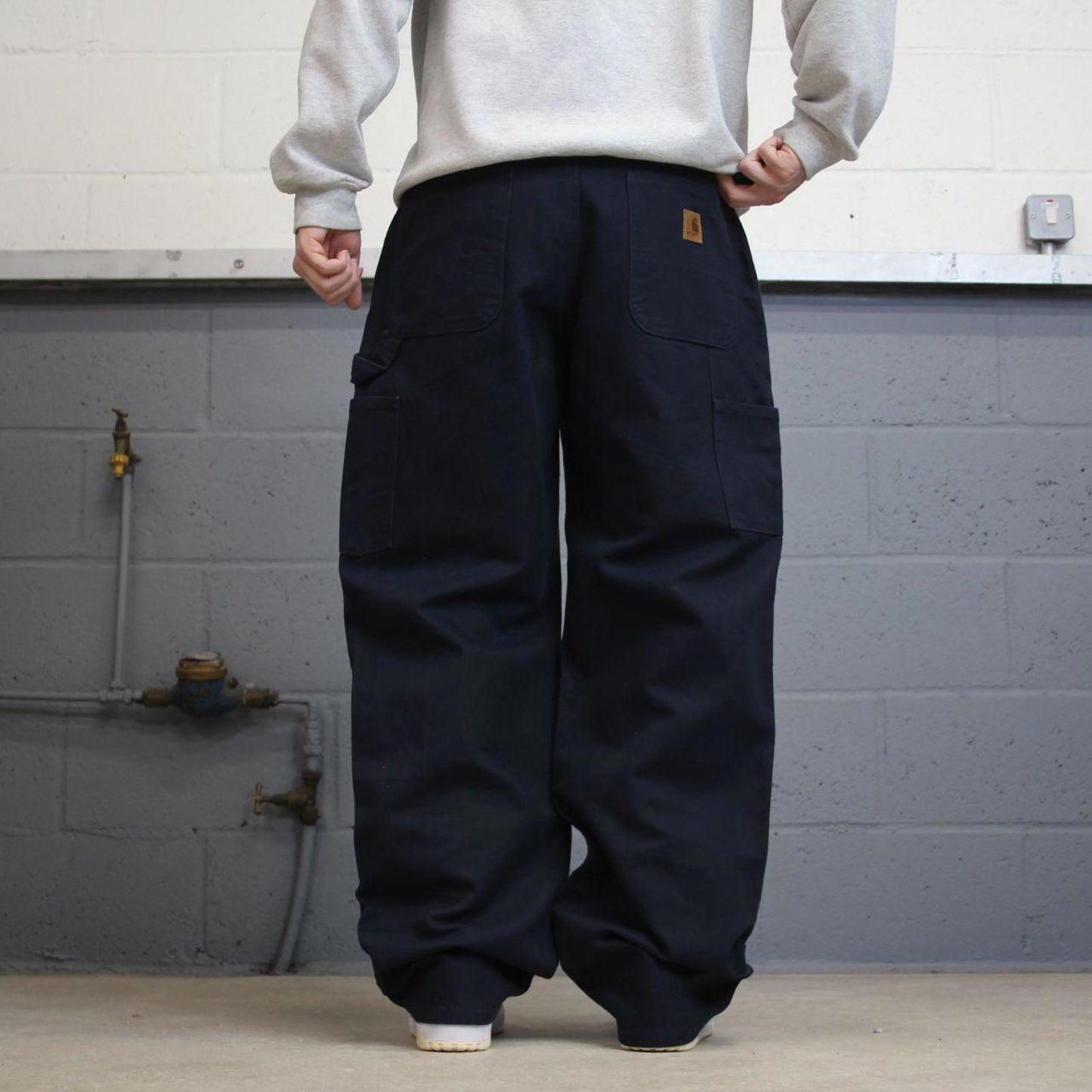 Vintage baggy Carhartt carpenter jeans navy W34L32 90s skater style canvas cargos