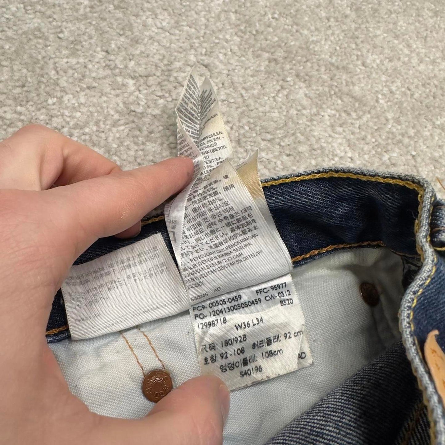 Vintage y2k Levis 505 jeans blue Casual style 5 pocket straight leg denim pants
