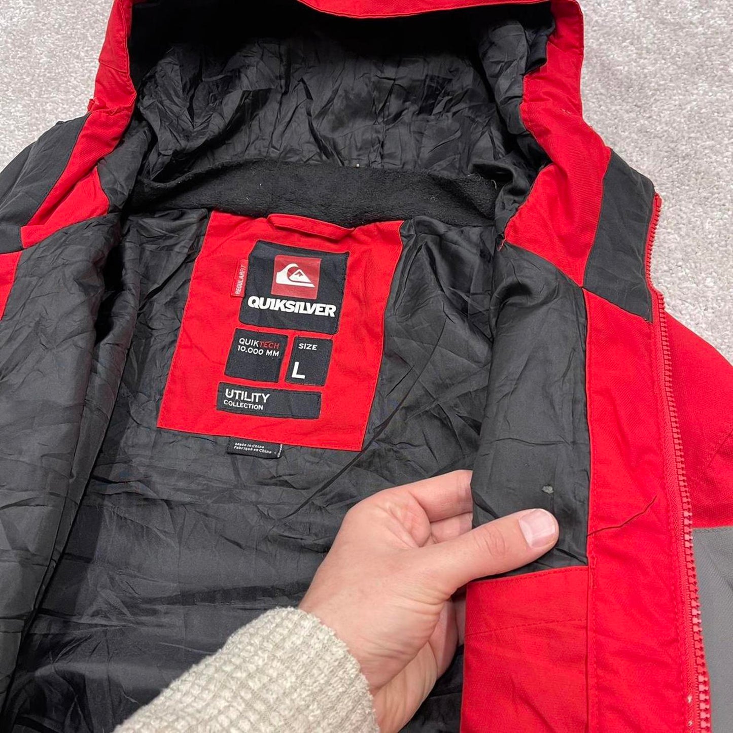 00s Quiksilver technical ski jacket L men's y2k style hooded winter snow boarding coat hooded