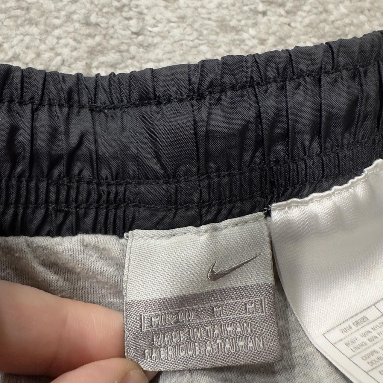 Vintage Y2K Nike baggy tracksuit bottoms black M 8-10 Loose leg lined track pants swoosh logo