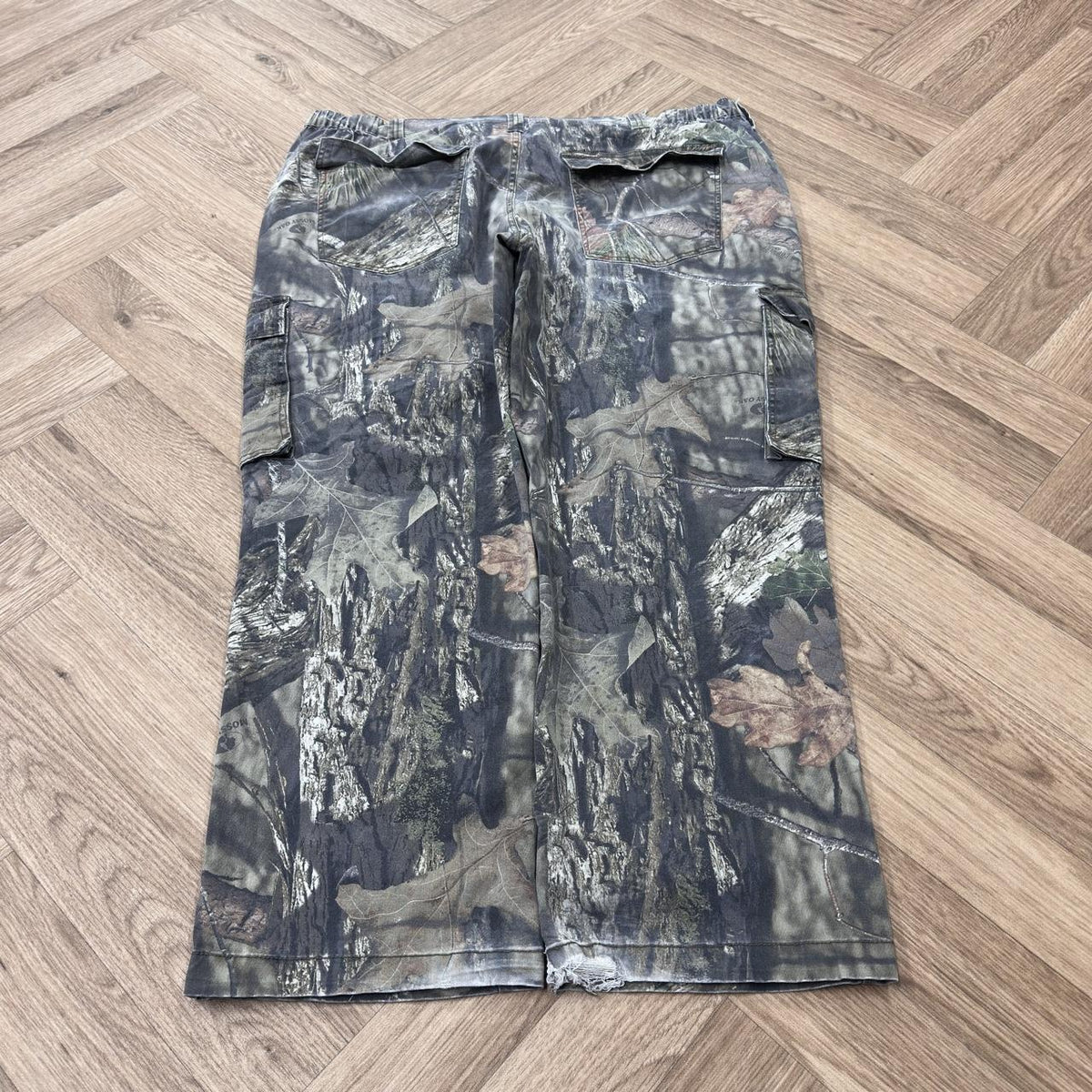 Vintage baggy mossy oak camo cargo pants Loose leg camouflage utility combat hunting trousers