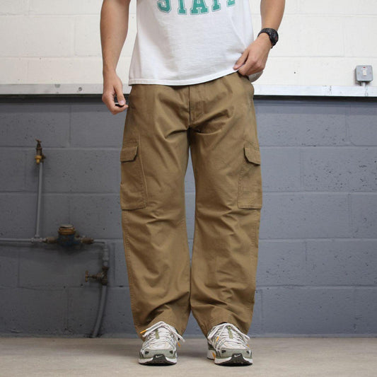 Wrangler cargo pants W38 L30 khaki loose lightweight floaty leg relaxed cargos