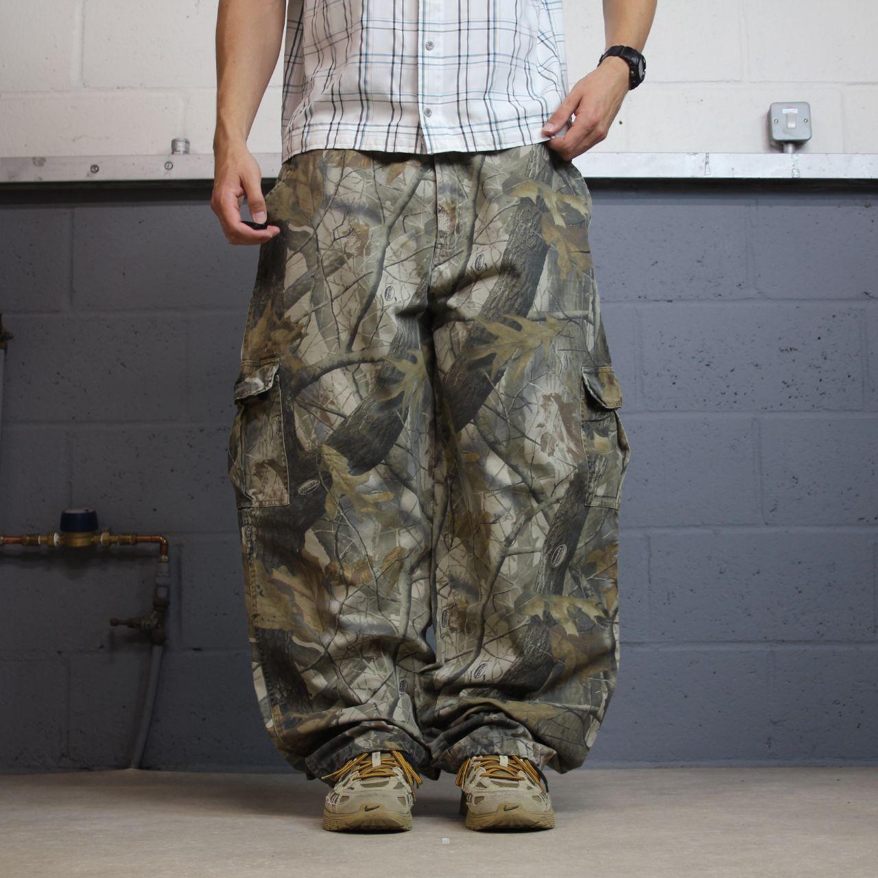 Baggy Realtree camo cargo pants khaki Outfitters Ridge wide leg camouflage hunting trousers
