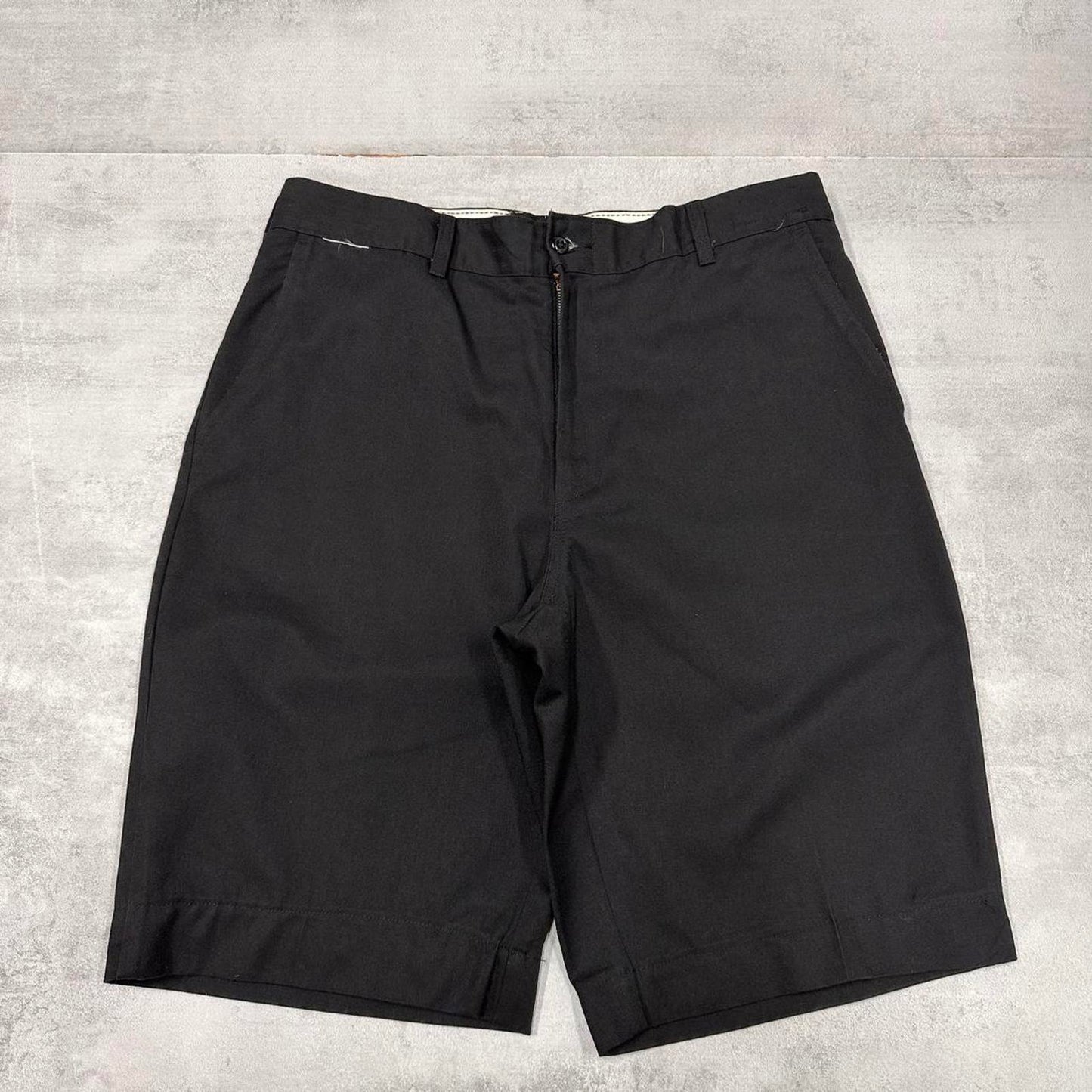 Black loose skate shorts W34