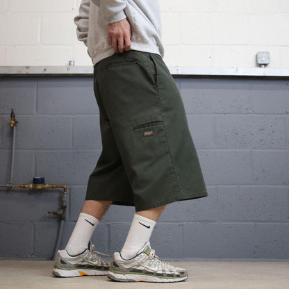 Dickies baggy shorts chino skater style green W38 Loose wide leg summer festival shorts