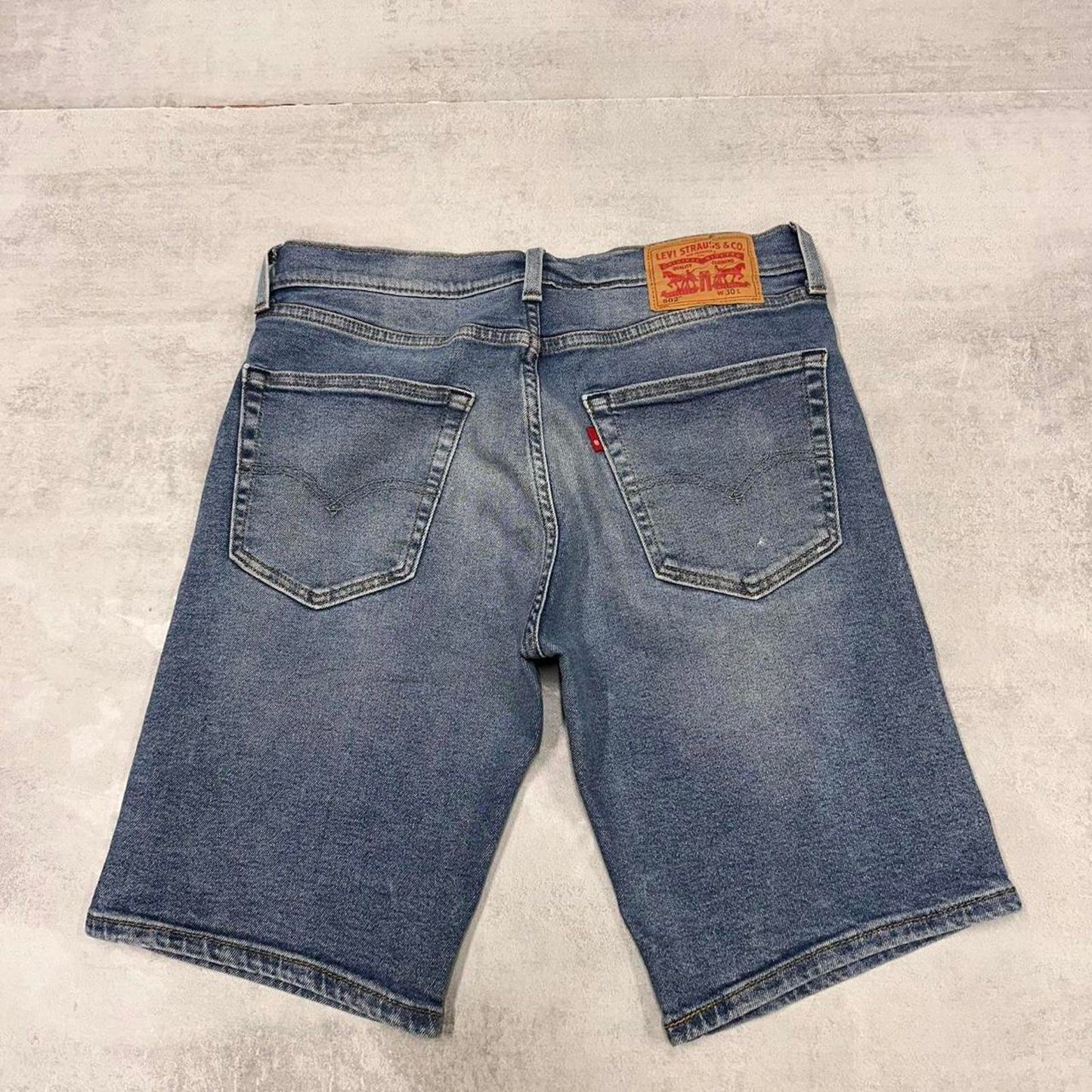Mens Levi’s denim shorts W30