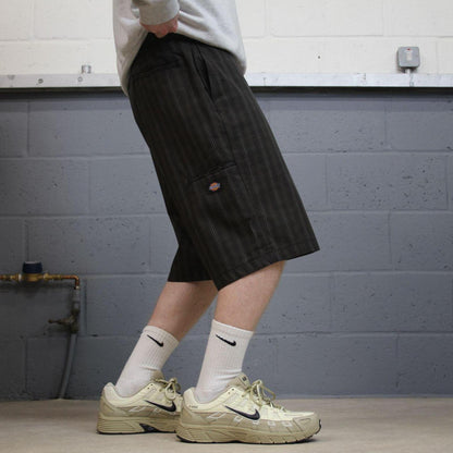 Dickies checkered carpenter shorts khaki Twill chino skater style shorts loose long leg