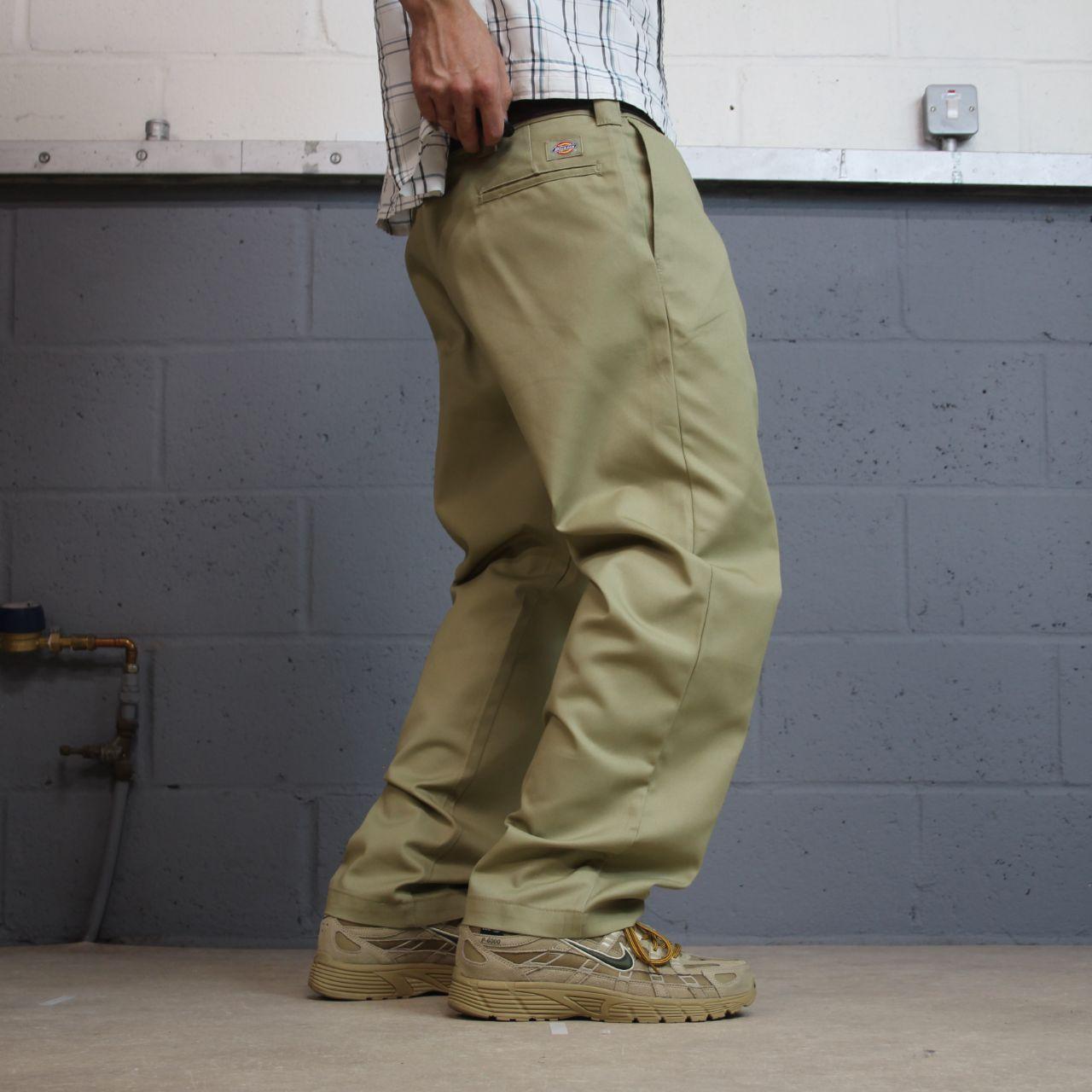 Dickies chino pants khaki slim straight fit W40L30 Twill chino style skate work trousers