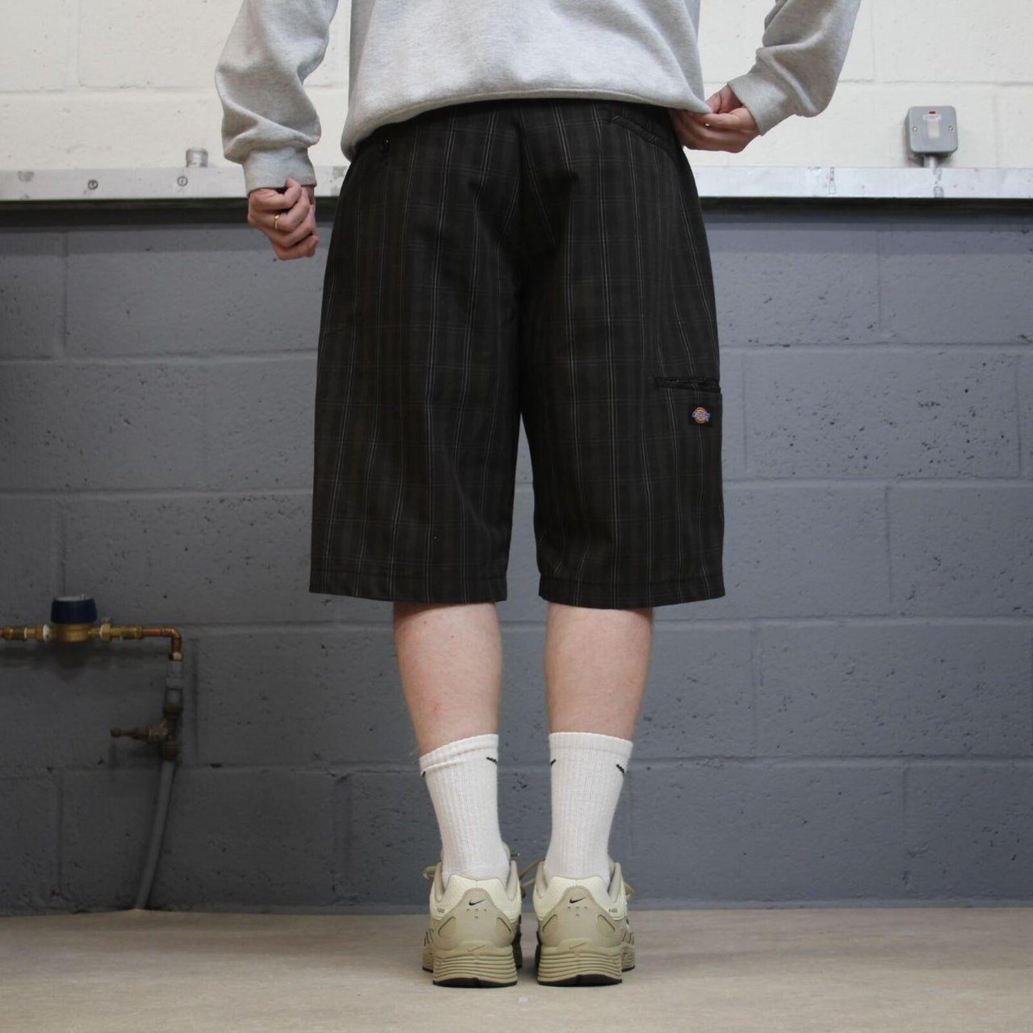 Dickies checkered carpenter shorts khaki Twill chino skater style shorts loose long leg