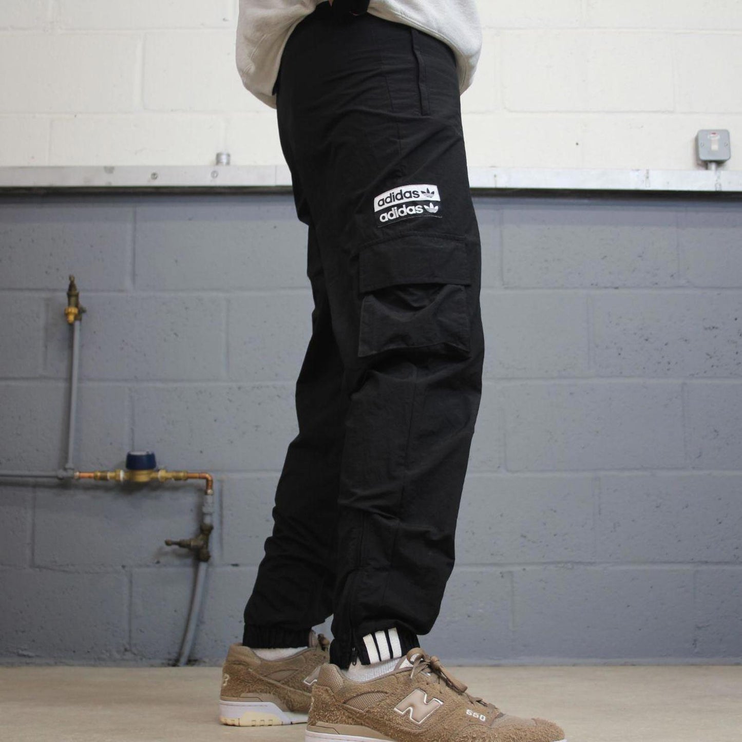 Y2k Adidas tracksuit bottoms XS 00s style black sportswear joggers cargo track pants trackies