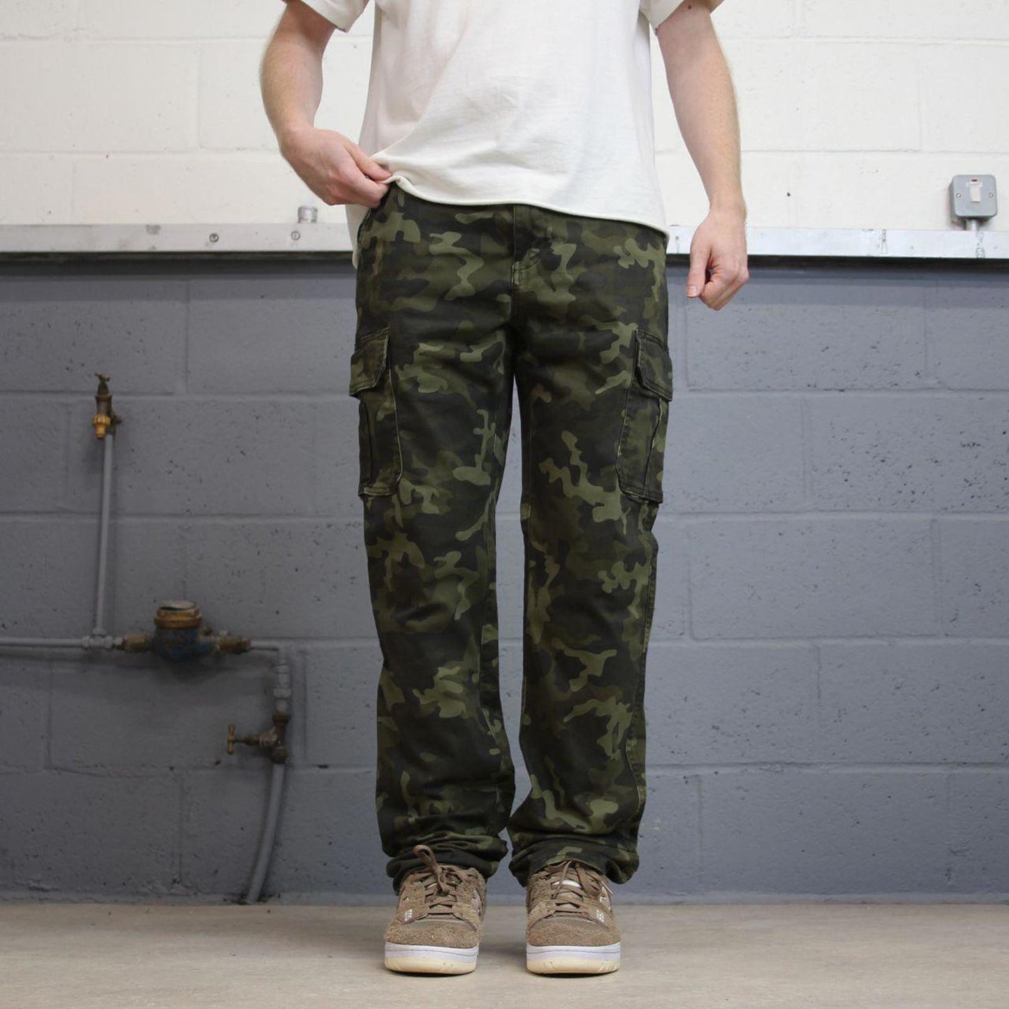 Camo Denver Hayes cargo pants W34L34 green forest camouflage straight y2k style carpenter trousers