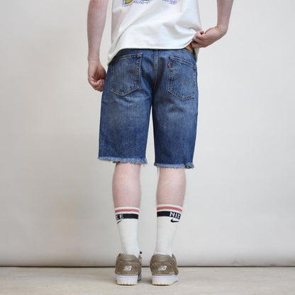 Mens Levi’s denim shorts W34