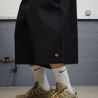 Dickies baggy chino shorts carpenter black Chino style skater shorts long wide leg festival