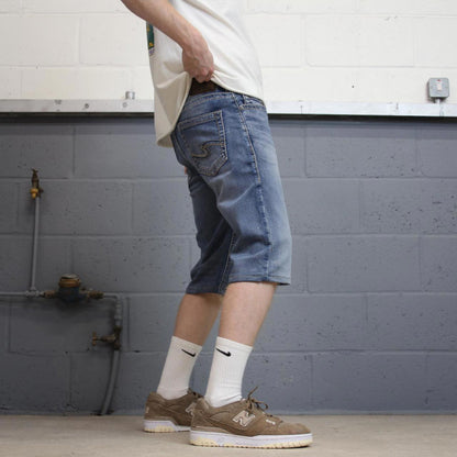 Embroidered denim shorts W32