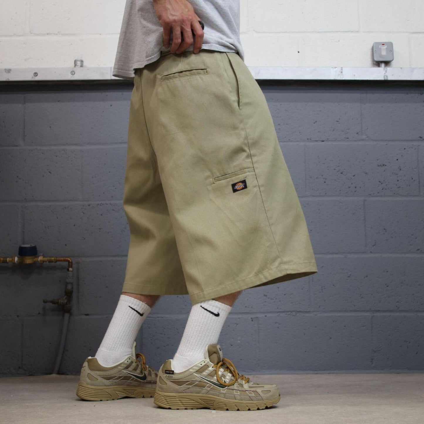 Dickies baggy chino shorts carpenter khaki Chino style skater shorts long wide leg festival
