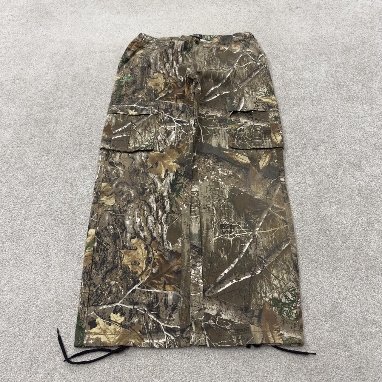 Realtree baggy camo hunting style cargo pants Y2K khaki camouflage pattern utility trousers
