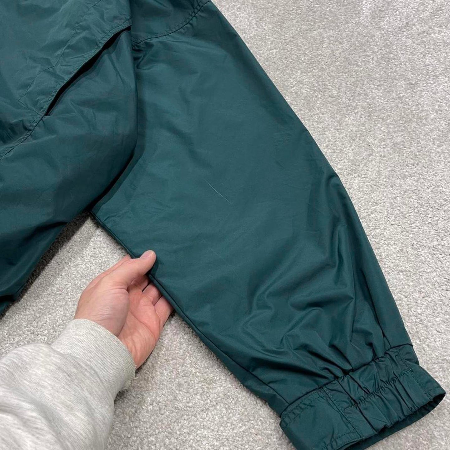 Vintage y2k Columbia technical windbreaker jacket green Zip pockets embroidered logo bomber jacket