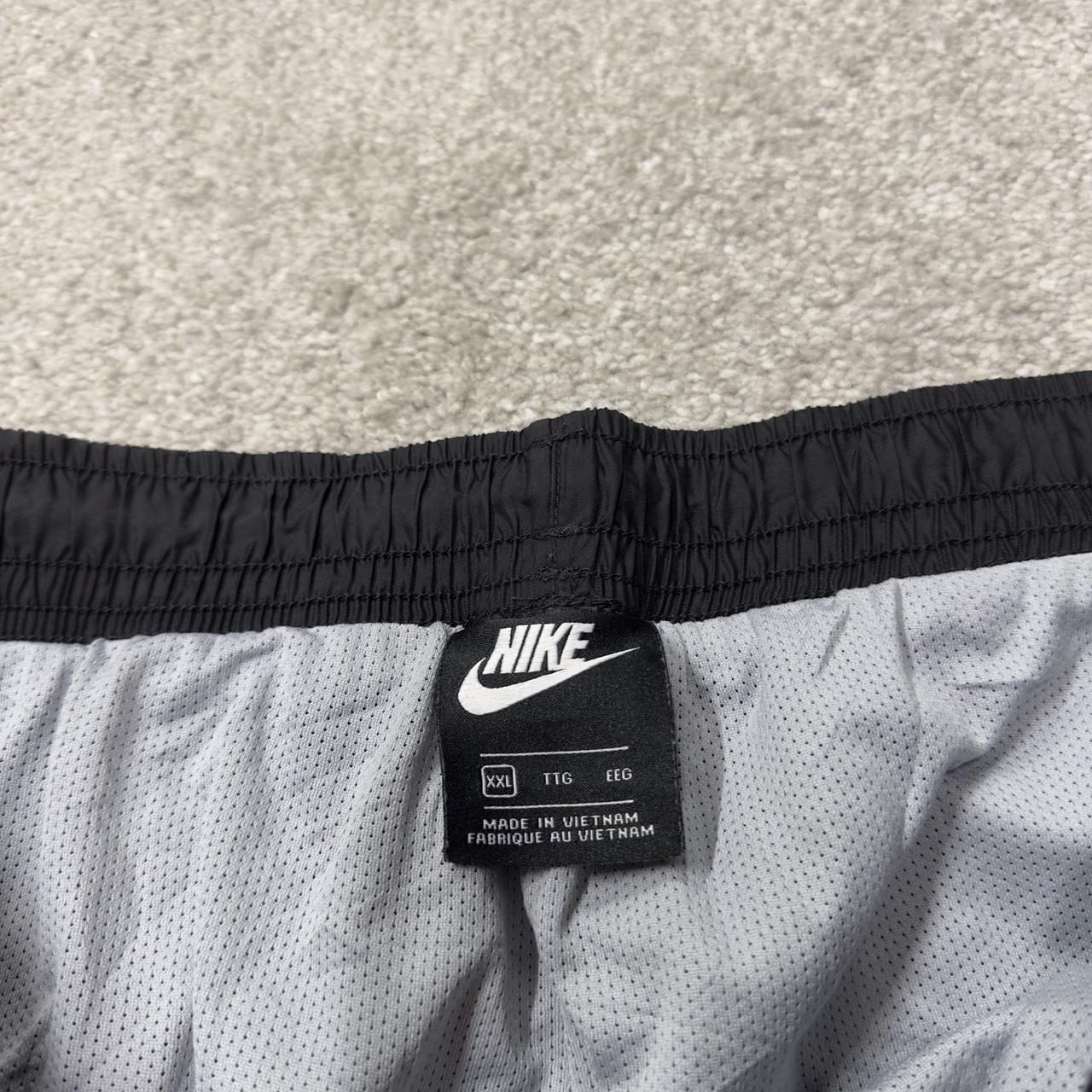 Nike sports shorts y2k loose black Mesh lined comfy floaty summer gym shorts