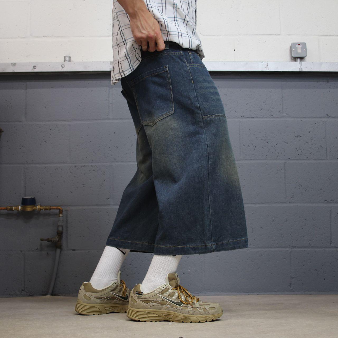 Baggy Y2K denim shorts long leg blue Wide leg skater style brand surf jorts