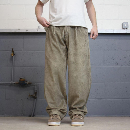 Vintage beige Perry Ellis wide wale corduroy trousers W34L32 baggy pleated jumbo cords 90s skater