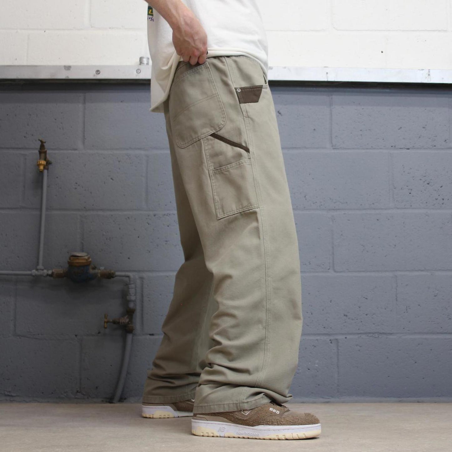 Stone Grey Wrangler carpenter pants W36L32 loose cargo skater style jeans